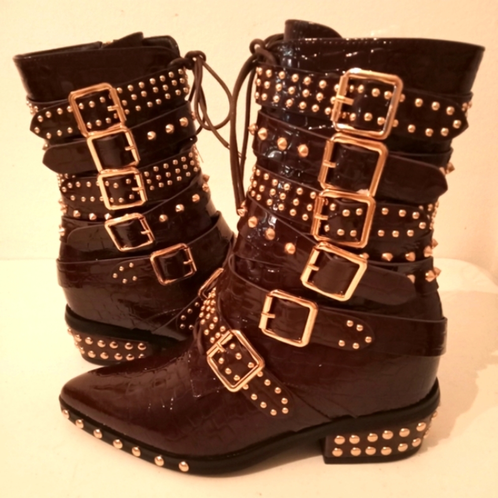 SALE🎁NIB🎁FREE GIFT INCLUDED🎁NWT Bootie Croc Embossed Studs Spikes Embellish - Picture 4 of 16